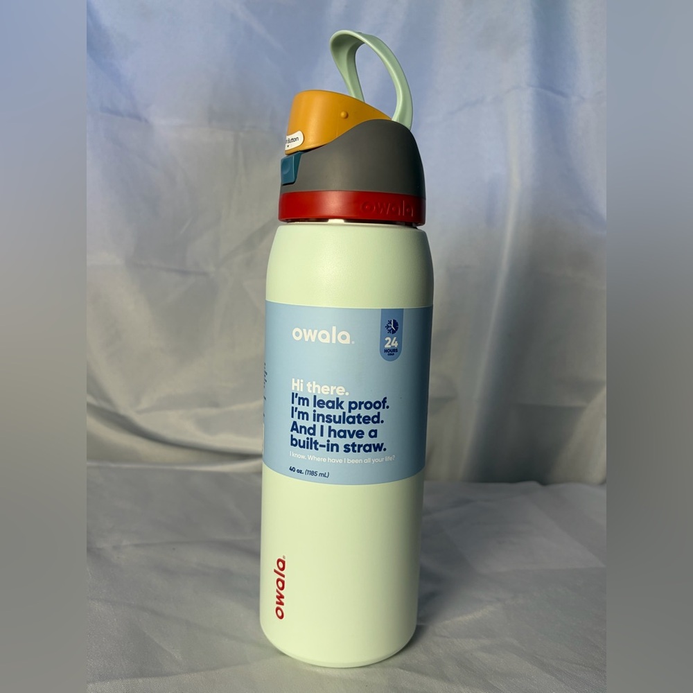 Owala insulated water bottle with a built-in straw. Boneyard 40 oz. 5